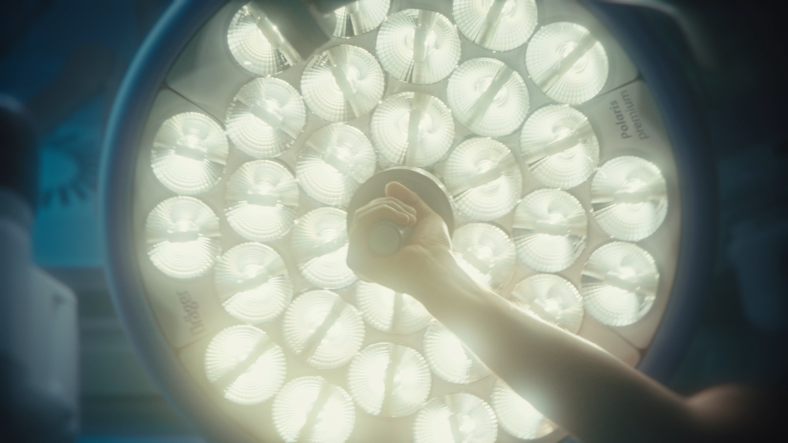 thorax_xr_center___erasmus_mc.mp4.00_00_09_04.Still024.png